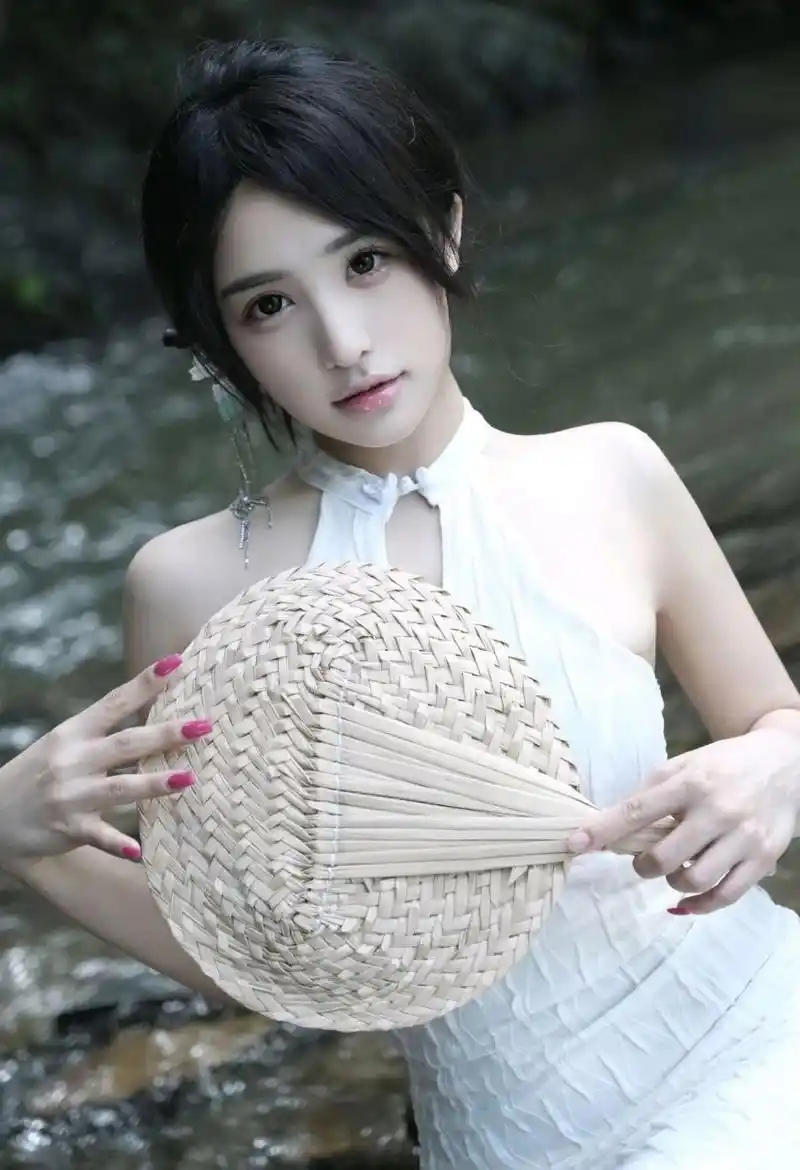 总裁的契约女友 红果短剧